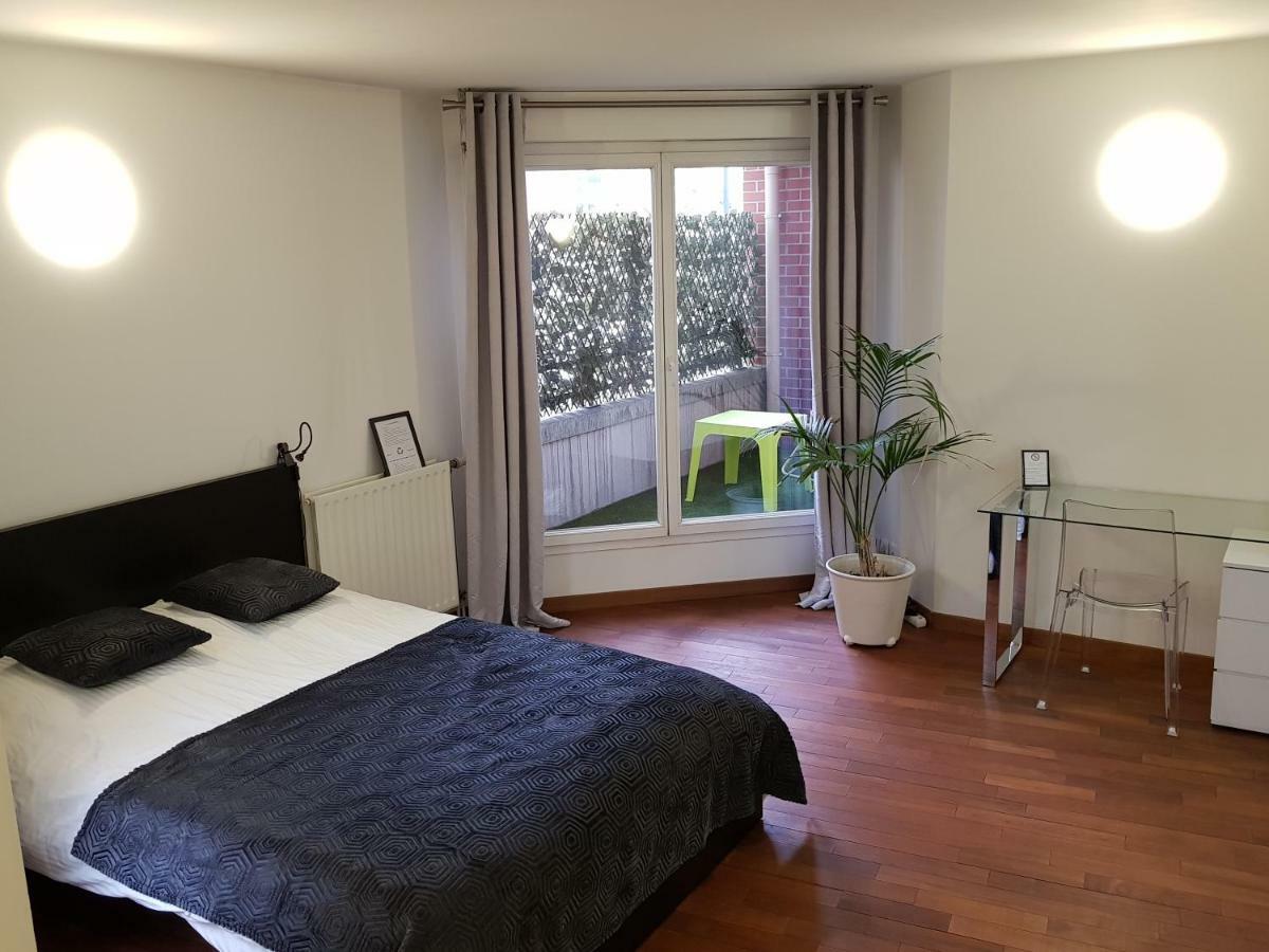 Appartement Le Vinci La Defense กูร์เบอวัวร์ ภายนอก รูปภาพ